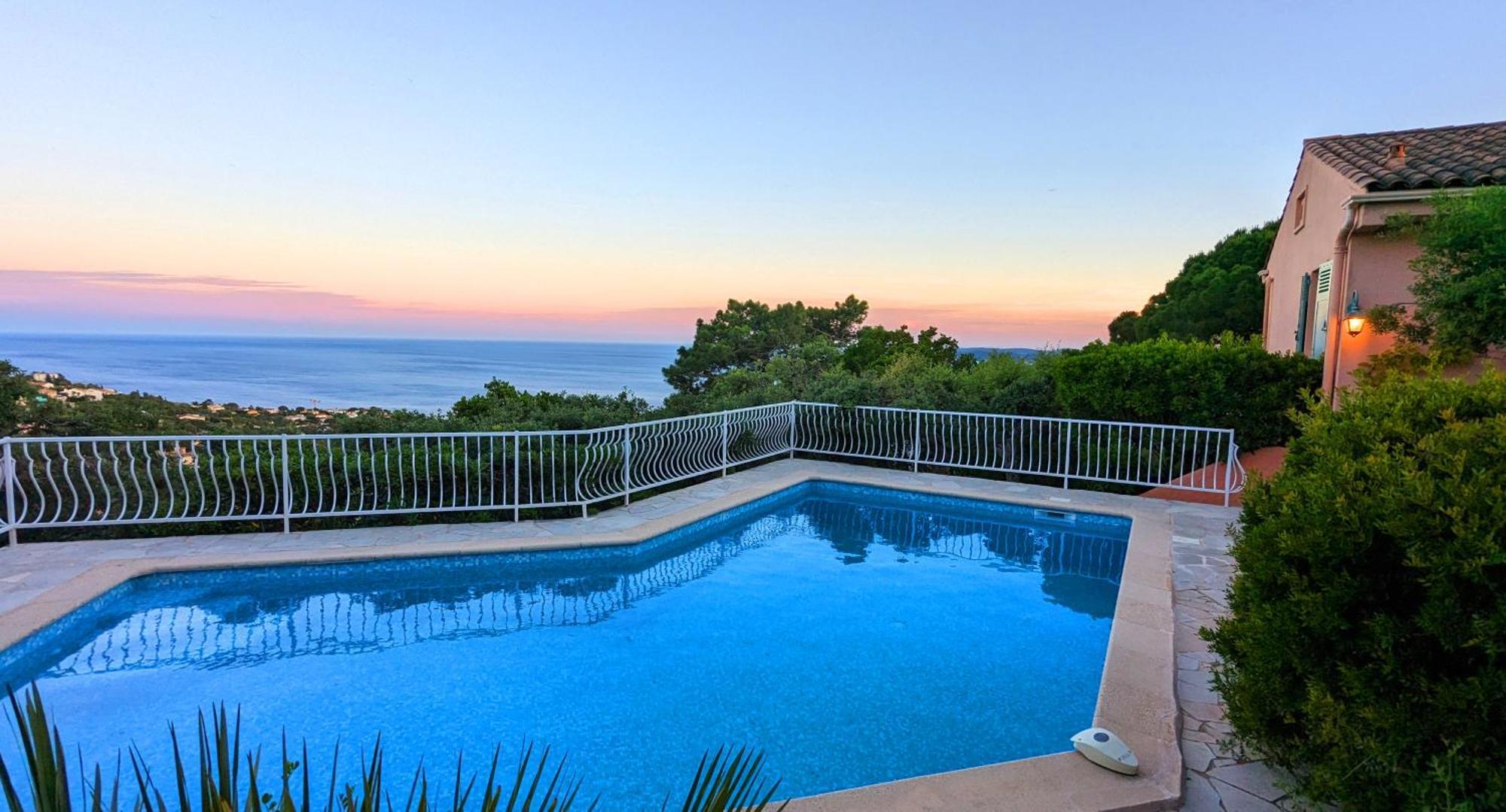 Les Trois Chenes, Piscine Privee & Vue Sur Golfe De Saint Tropez Les Issambres